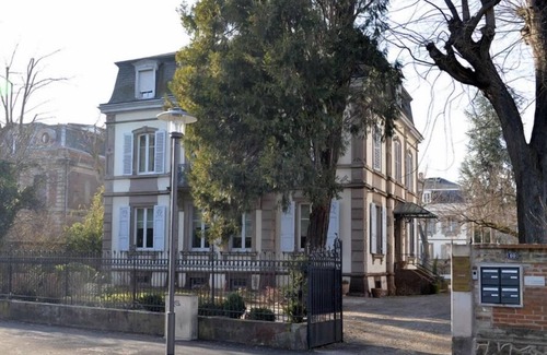 Colmar Casa | Encantador apartamento nuevo en una hermosa villa a pocos pasos del centro.