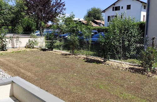 Thonon-les-Bains Apartamento | Charming new T2, terrace & garden, between Lake Geneva and the mountains