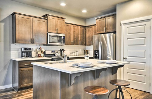Newberg Cabaña | Charming Newberg Home: Walk to Dtwn, Wineries