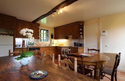Saint-Hymer Casa | Encantadora casa de Norman cerca de Deauville con piscina, sauna, gimnasio
