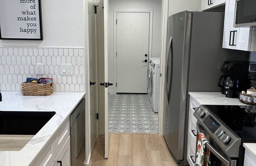 East Oak Hill Casa | Charming Oak Hill Bungalow / Family Friendly - Quiet Neighborhood