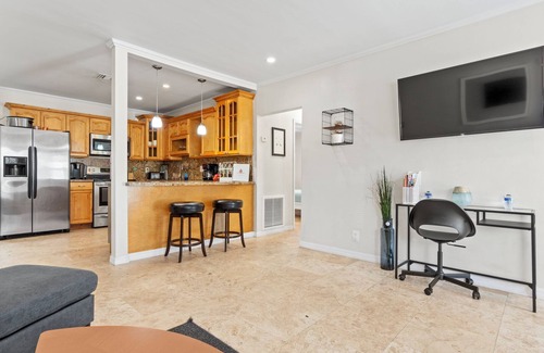 Central Fort Lauderdale Apartamento | Charming Oasis with a Pool