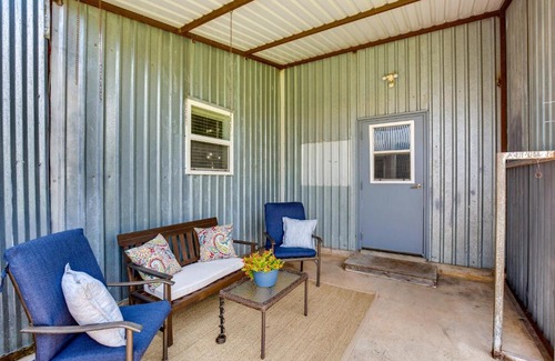 Marietta Casa | Charming Oklahoma Escape Near Beaches and Golfing!