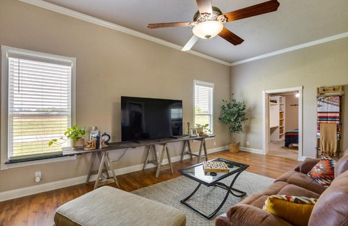 Marietta Casa | Charming Oklahoma Escape Near Beaches and Golfing!