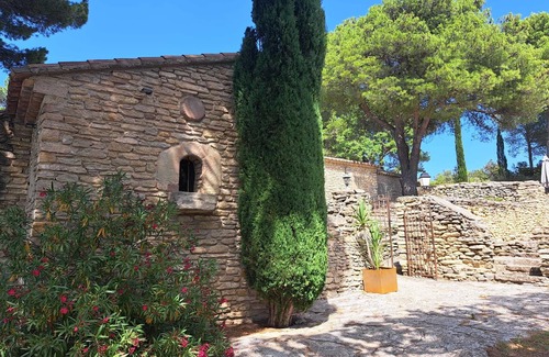 Saumane-de-Vaucluse Casa | Charming old farmhouse isolated in the countryside of Provence
