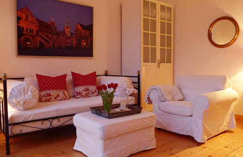 Ostliches Ringgebiet Apartamento | Encantador apartamento antiguo cerca de la ciudad en una excelente ubicación.