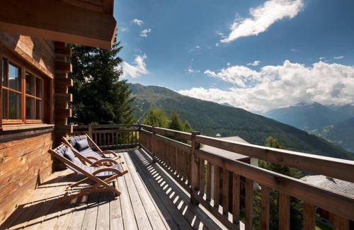 Chandolin Chalet De Esquí | Charming old wooden chalet with sauna and magnificent views, for 10-12 people in Chandolin.Exterior