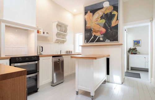 Launceston CBD Casa | Charming on Charles