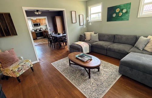 Summerlee Casa | Charming on Chestnut - 8.1 miles from the New River Gorge National Park