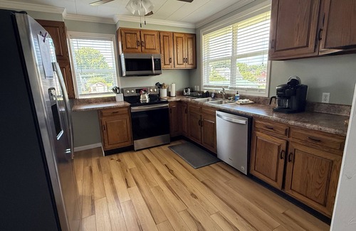Summerlee Casa | Charming on Chestnut - 8.1 miles from the New River Gorge National Park