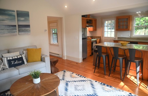 Wainscott Casa | charming one-bedroom bungalow, a perfect escape.