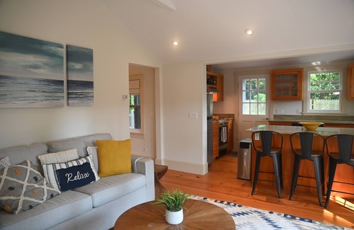 Wainscott Casa | charming one-bedroom bungalow, a perfect escape.