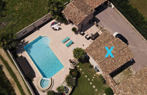 Le Muy Casa | Charming outbuilding with pool near the sea