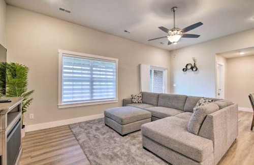 Ozark Casa | Charming Ozark Abode with Yard and Pool Access