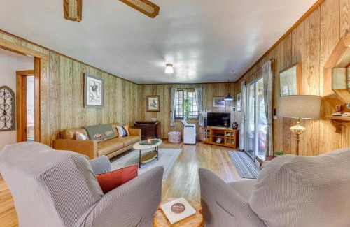 Parsons Casa | Charming Parsons Cabin with Grill on the Cheat River