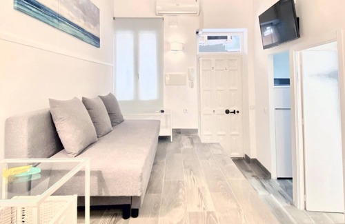 Las Acacias Apartamento | Charming Paseo de los Olmos - Estudio para 3 PAX, Wifi gratis, Parking gratuito