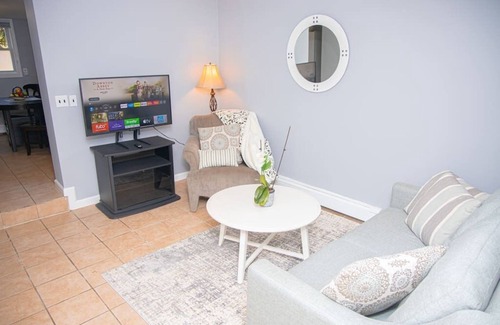 Stamford Apartamento | Charming & Peaceful Apartment in Stamford!