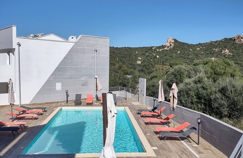 Cannigione Apartamento | Charming Penthouse for family up to 3 guests