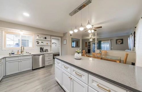 Canyon Country Casa | Charming pet friendly family getaway Santa Clarita