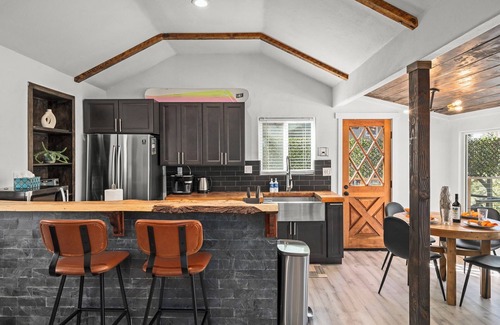 Kings Beach Casa | Tahoe Blue Chalet|Pet Friendly|Filtered Lakeview
