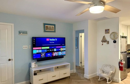 Cape May Casa | Charming Pet Friendly Quad - Village Green