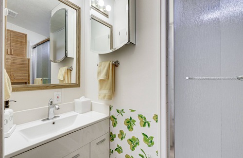 Petaluma Cabaña | Charming Petaluma Cottage w/ Grill Near Wineries