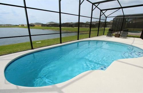 Crystal Cove Villa | Charming Pool Villa with Games Room- Only 6 Miles to Disney