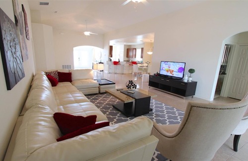 Crystal Cove Villa | Charming Pool Villa with Games Room- Only 6 Miles to Disney