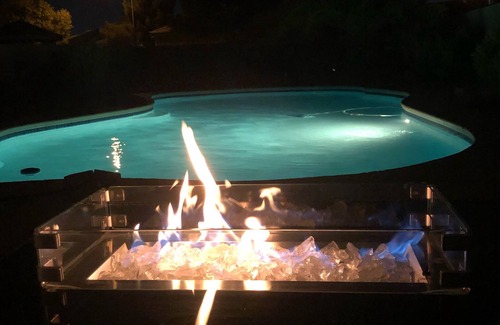 North Las Vegas Casa | Charming Private Oasis- Approx 10 min to strip, Arcade Machine,FootMassagers