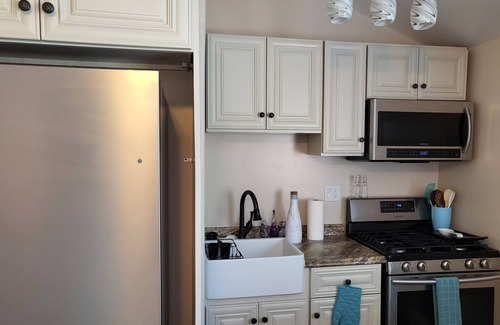 La Mesa Cabaña | Charming, private, pet friendly cottage close to all that San Diego has to offer