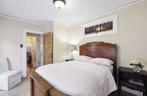 Lower Nob Hill Cabina | Charming Private Room in beautiful San Francisco