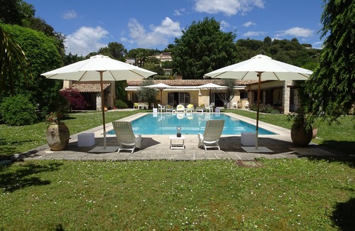 La Colle-sur-Loup Casa | Provenza casa de campo provenzal en el campo.