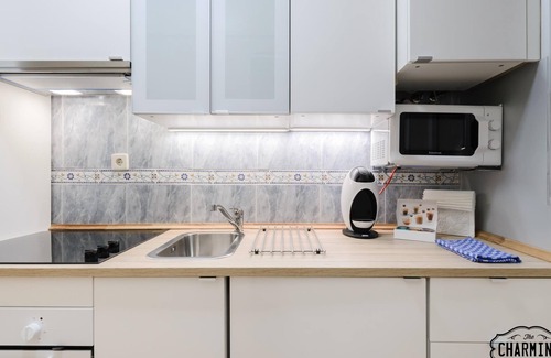 Las Acacias Apartamento | Charming Puerta de Toledo II - Estudio para 4 PAX, Wifi gratis, Parking gratuito
