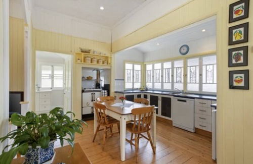 Goomburra Cabaña | Charming Queenslander Cottage in peaceful setting