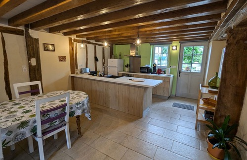 Freville-du-Gatinais Cabaña | Casa rural renovada con jardín cerca de Orléans y París