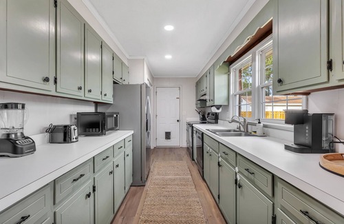 Kings Grant Casa | Charming ranch in Wilmington