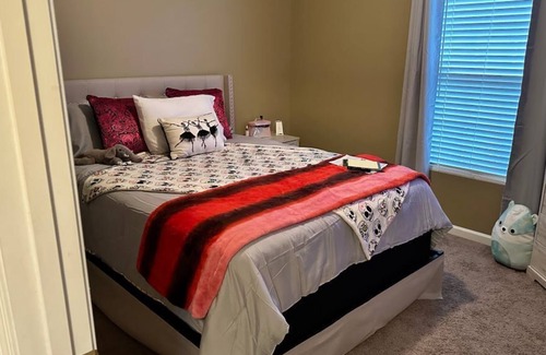 Knightdale Casa | Charming Ranch Style home with desirable location to local hospitals