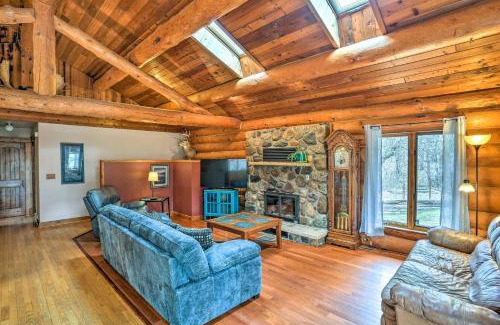 Rapid City Casa | Charming Rapid City Cabin 15 Mi to Mt Rushmore!