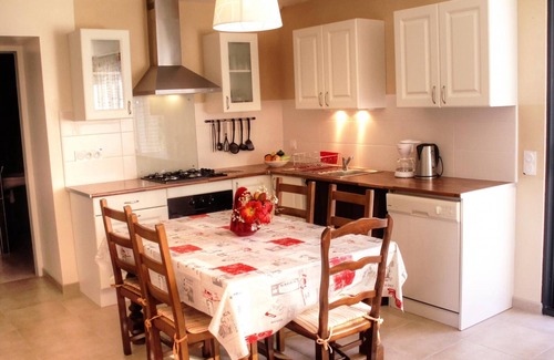 Saint-Paterne-Racan Cabaña | Casa rural restaurada con piscina climatizada, spa y jardín privado en plena naturaleza
