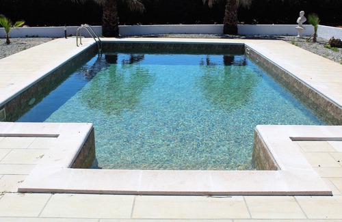 Martina Franca Casa | Trullo reformado con encanto con piscina climatizada privada e Internet de alta velocidad