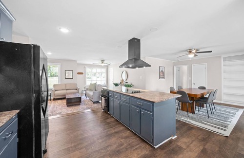 Clarksville Casa | Charming Remodeled home in peaceful neighborhood (pet friendly)