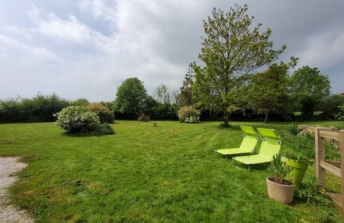 Sainte-Mere-Eglise Casa | Charming renovated barn on the outskirts of Sainte-Mère-Église mother church