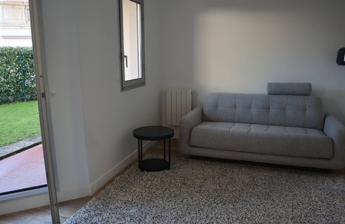 Rueil-Malmaison Apartamento | Charming renovated T1 Rueil Malmaison : Mobility lease