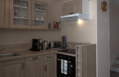 Montagney Cabaña | Encantadora casa renovada con terraza en parque