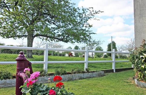 Champosoult Cabaña | Casa Rural Renovada con Jardín y Todas las Comodidades en Entorno Verde y Tranquilo