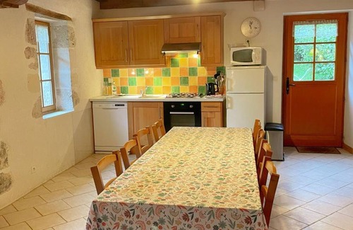 Valencisse Cabaña | Gîte familial près des châteaux de la Loire, grand jardin, terrasse, animaux acceptés, Wi-Fi inclus