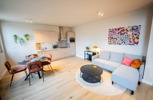 Noord Villa | Charming Retreat 3BDR Apartment PKB