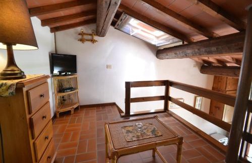 Montaione Apartamento | Charming Retreat in Montaione
