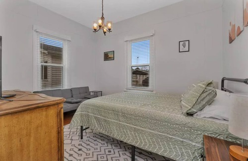 Ottawa Casa | Charming Retreat near Starved Rock and Downtown