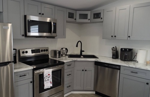 Rothesay Apartamento | Charming Retreat on Rothesay Road